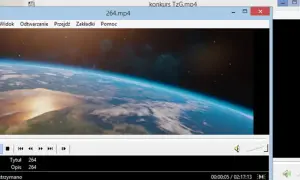 Oglądanie filmu "264.mp4" na klasycznym odtwarzaczu mediów. Widok Ziemi z kosmosu.