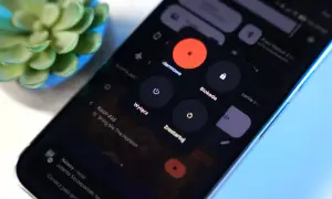 Ekran telefonu Samsung z menu zasilania. Widoczny przycisk "Wyłącz", który jest kluczowy, gdy chcesz wiedzieć, jak wyłączyć telefon Samsung.