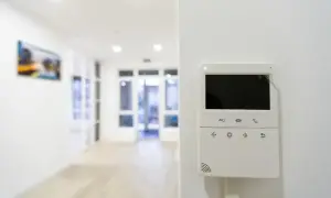 Jak wyłączyć alarm w domu - proste sposoby na szybką dezaktywację