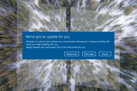 Komunikat Windows o aktualizacji. Czy chcesz wykonać restart teraz, wybrać czas, czy odłożyć?