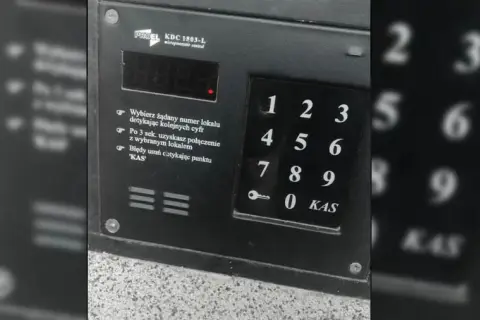 Jak wpisać kod do domofonu? Proste błędy, które mogą cię zablokować