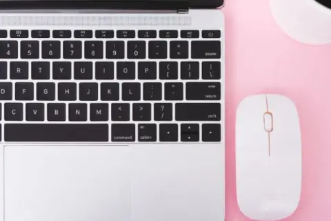 Jak podłączyć myszkę do laptopa - proste kroki bez frustracji