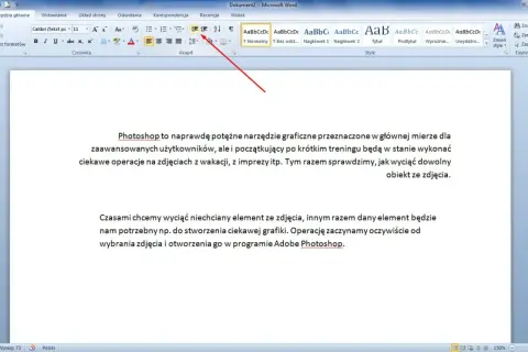 Wskazówka pokazuje, jak zrobić akapit w Wordzie. Widać pasek narzędzi z opcjami formatowania tekstu.