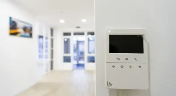 Jak wyłączyć alarm w domu - proste sposoby na szybką dezaktywację
