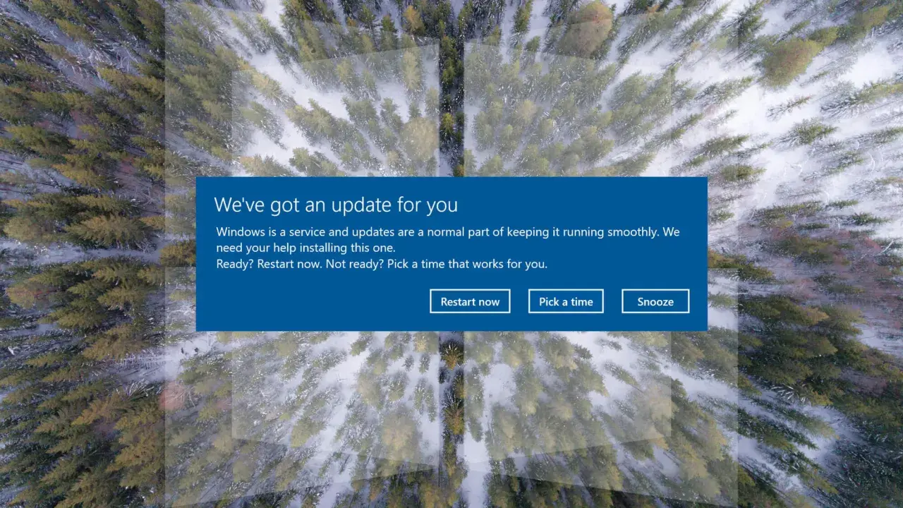 Komunikat Windows o aktualizacji. Czy chcesz wykonać restart teraz, wybrać czas, czy odłożyć?